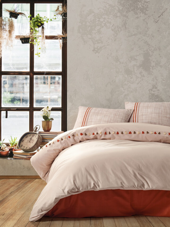 Merri - Beige - Beige Tile Red Mink