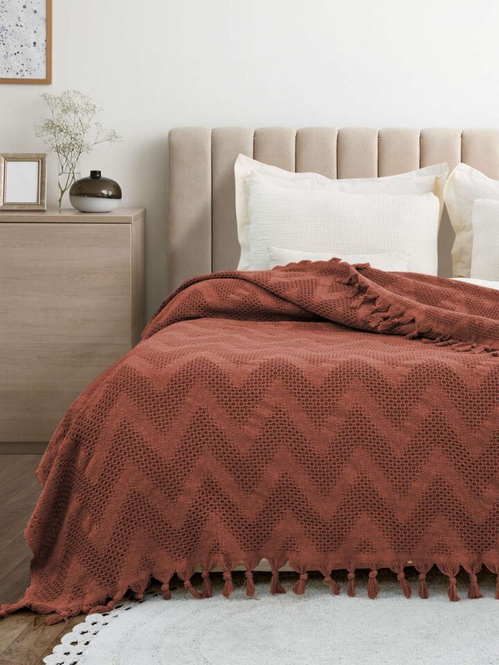 Naomi - Tile Red